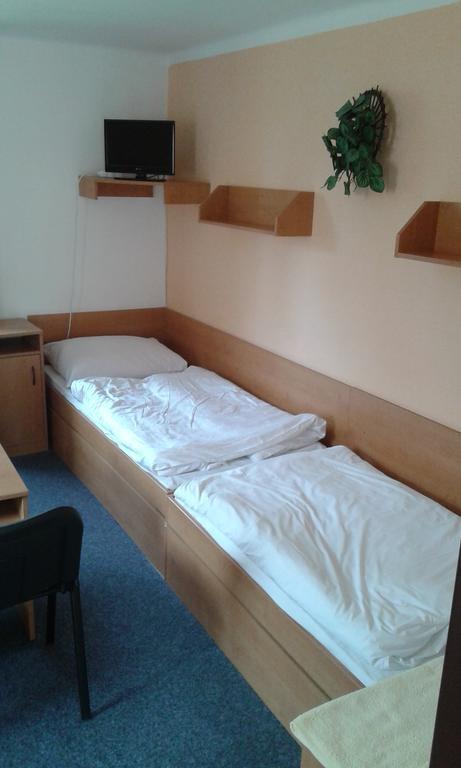 Sportcentrum Dvorak Hluboka nad Vltavou Room photo